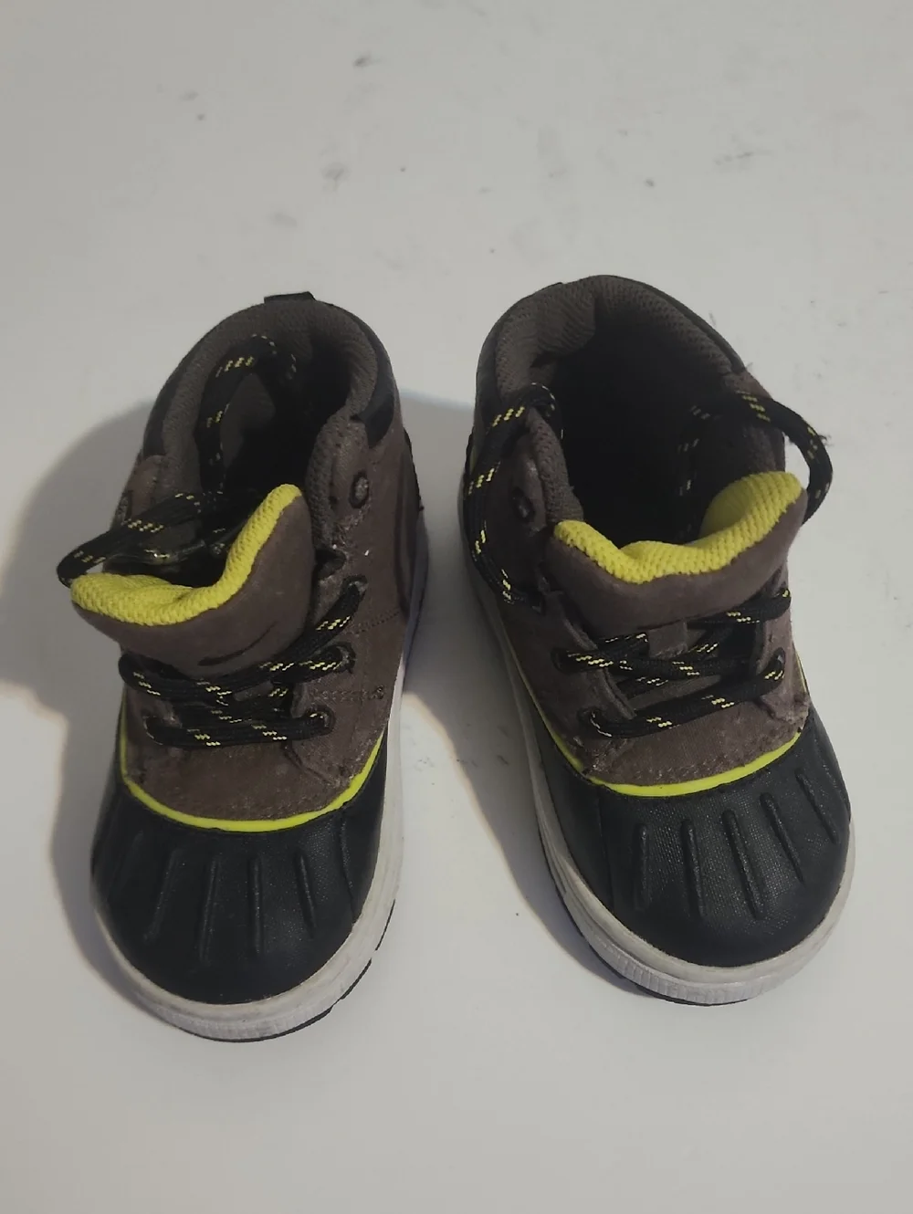 Nike Kids Black and Yellow Lace-Up Boots